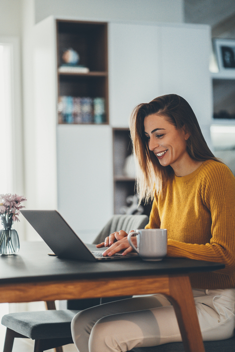 community manager exploring the ways an online community helps the business