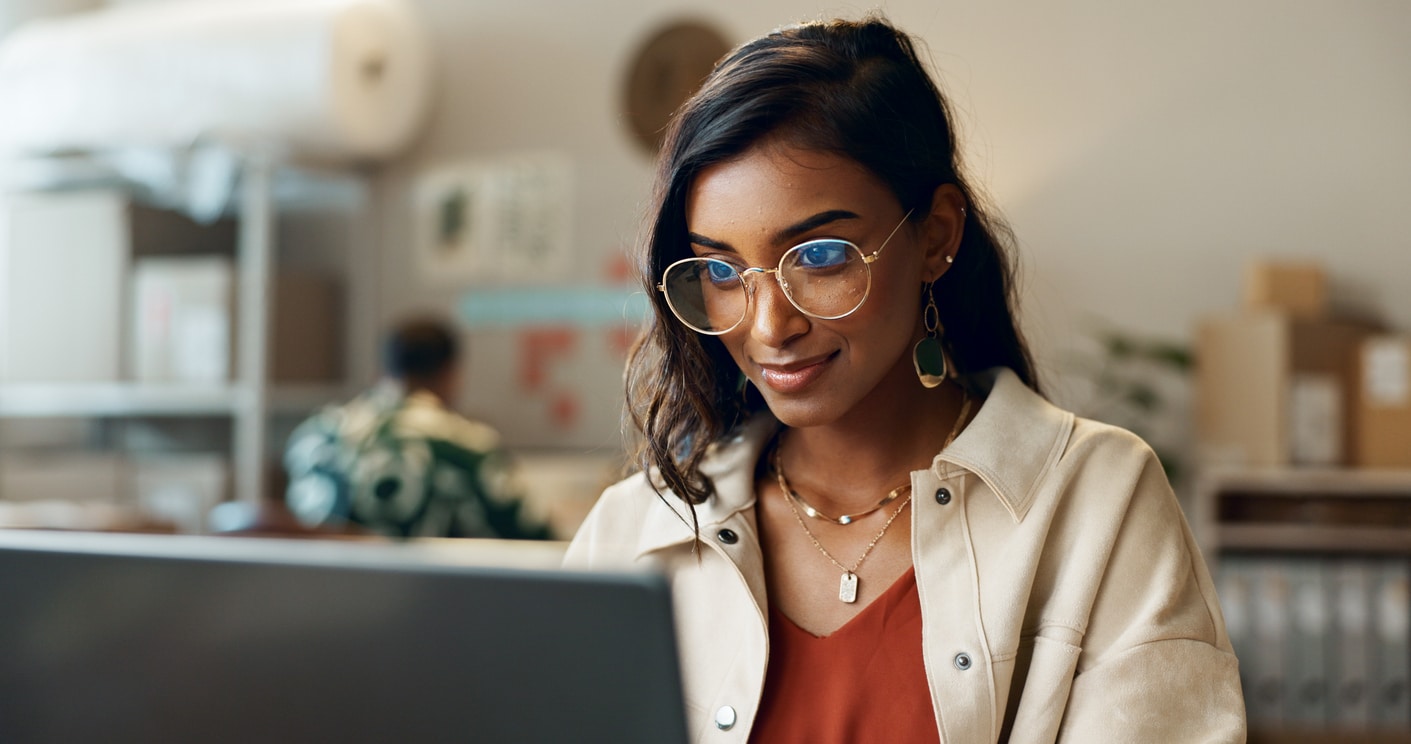 woman reviewing community data to gain insights